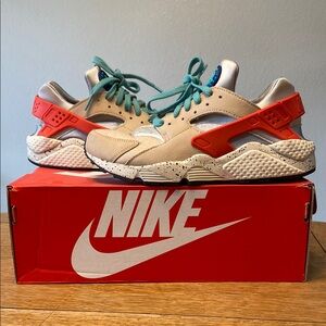 Nike Huarache with Red and Teal Highlights
